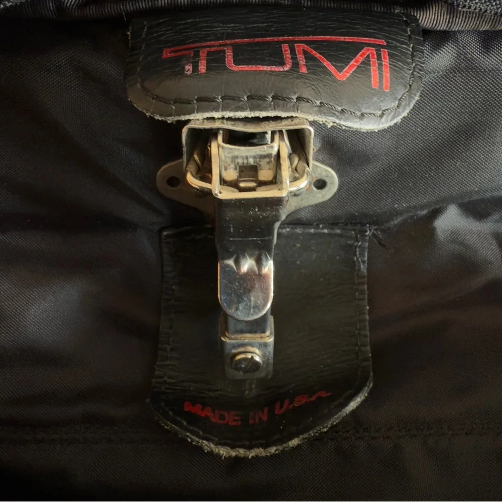Vintage Tumi Ballistic FXT Nylon Garment Clothes Travel Carry On Suit Bifold Bag